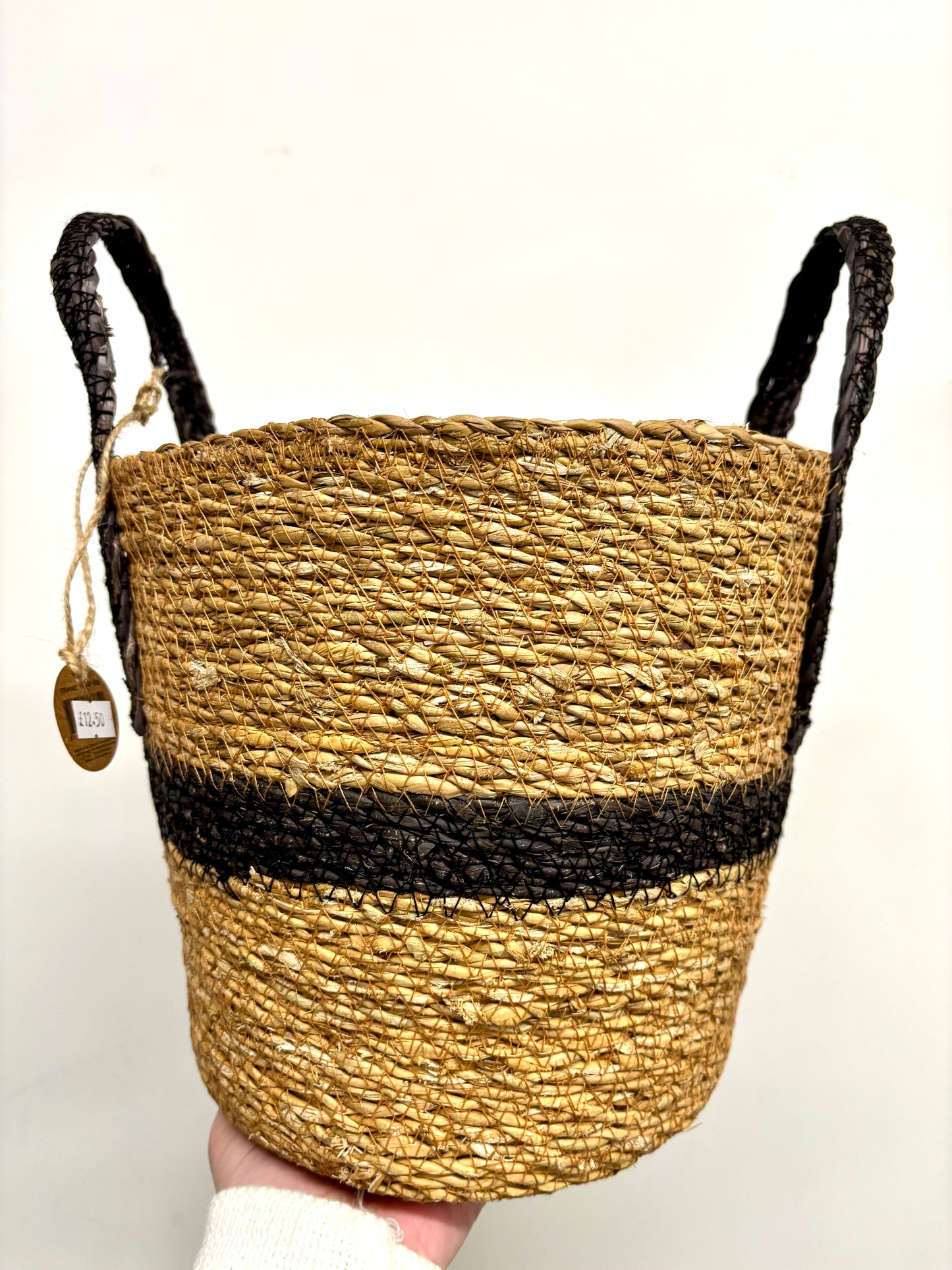 Wicker basket - black