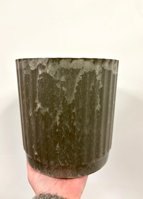 Brown/dark grey melamine pot