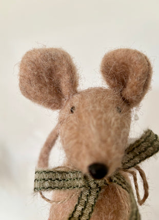 Felt mouse