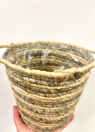 Basket wicker with handles