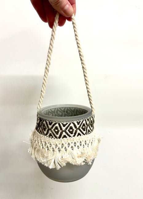 Hanging pot/candle holder