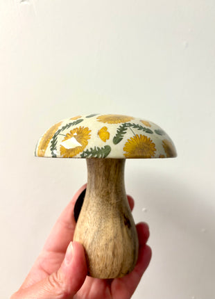 Sunflower wooden mushroom