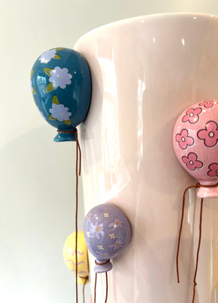 Balloon vase