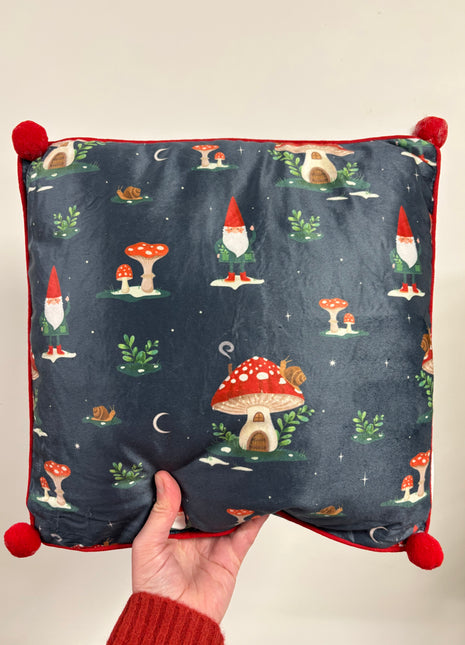 Gnome print cushion
