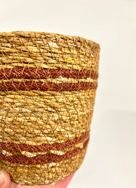 Wicker 2 stripe pot