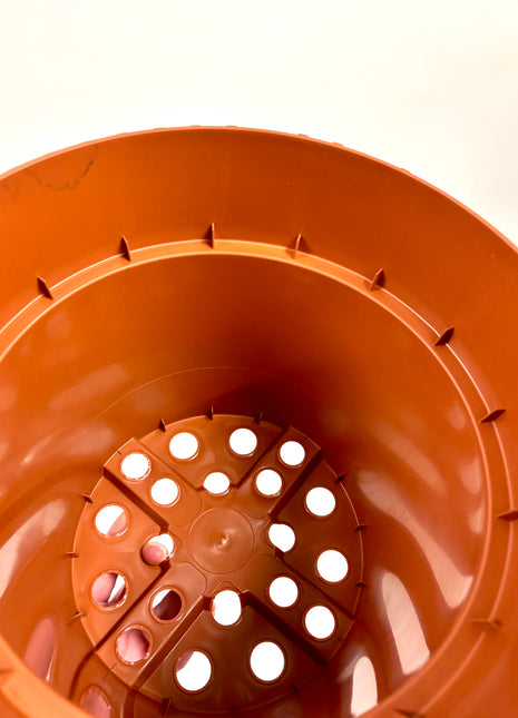 Nursery re-potting pot 23cm