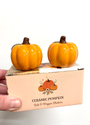 Pumpkin salt and pepper shakers