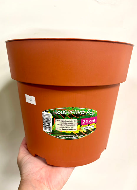 Nursery re-potting pot