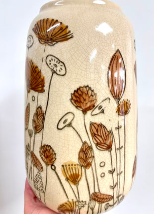 Floral design natural vase