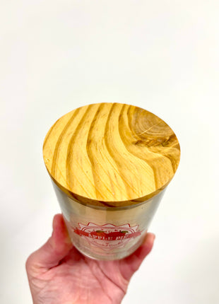Apple pie candle