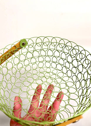 Pastel metal baskets