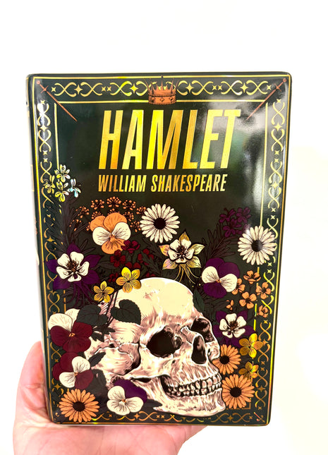 Hamlet book vase