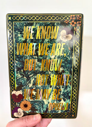 Hamlet book vase