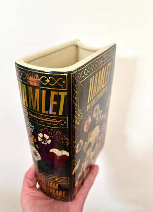 Hamlet book vase