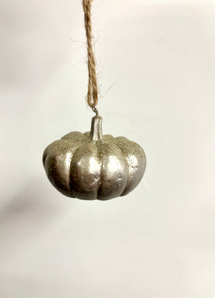 Mini hanging pumpkins