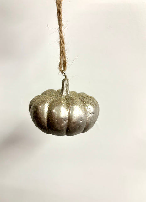 Mini hanging pumpkins