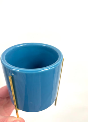 Mini blue pot