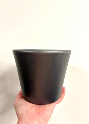 Anthracite plant pot