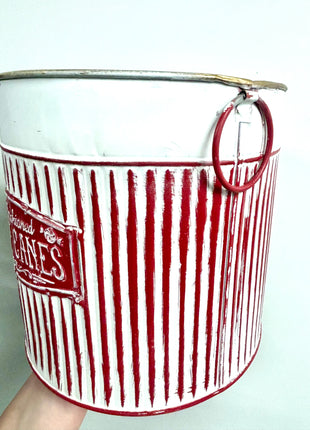 Candy cane metal bucket set