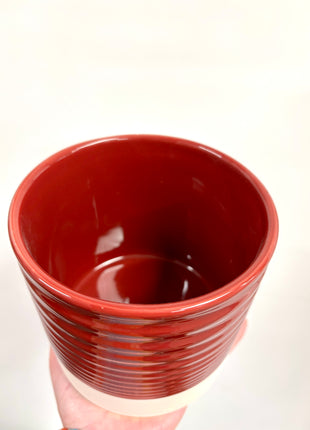 Red pot