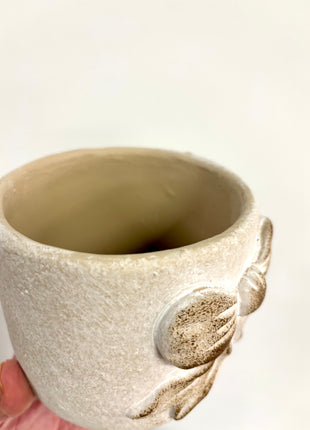 Bow plant pot