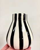 Black white vase