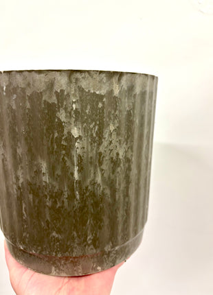 Brown/dark grey melamine pot