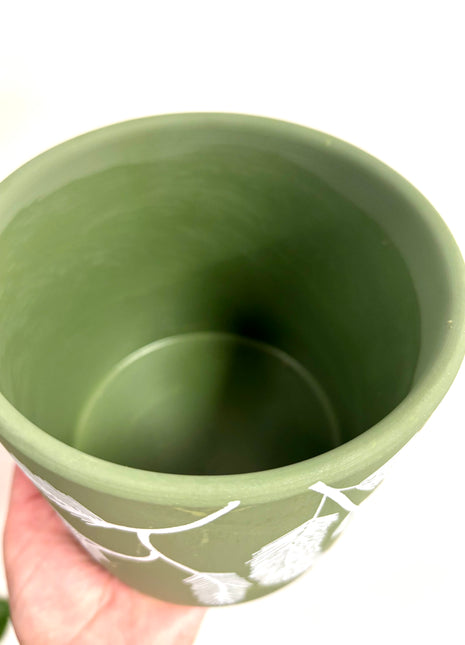 Green leaf pot medium