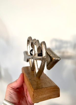 Heart mounted decoration