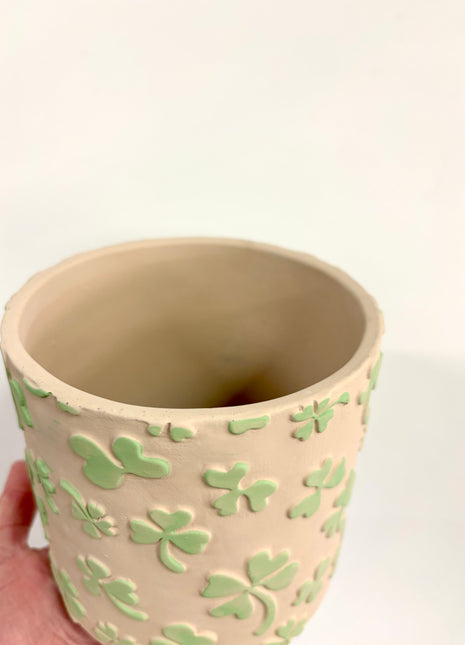 Four leaf clover pot