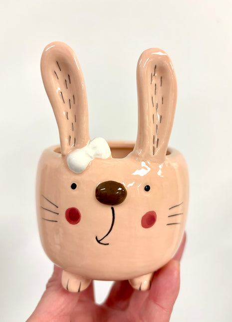 Pink rabbit pot