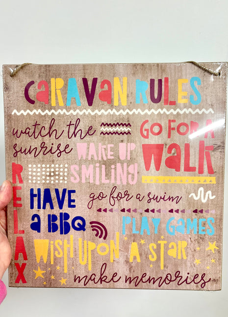 Caravan rules sign