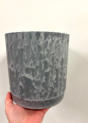 Grey melamine pot