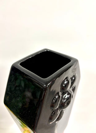 Coffin vase