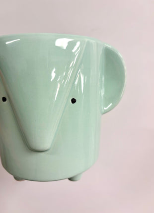 Elephant plant pot
