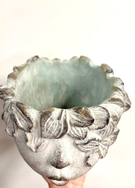 Lady concrete head pot