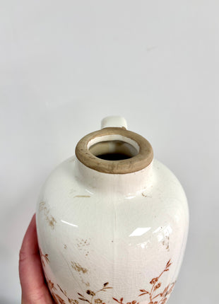 Floral case with handle