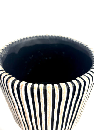 Stripe vase planter