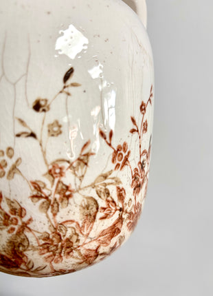 Floral case with handle