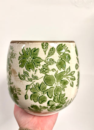 Green leaf pot