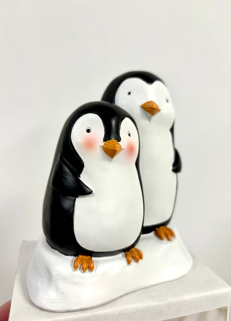 Penguin snuggle ornament