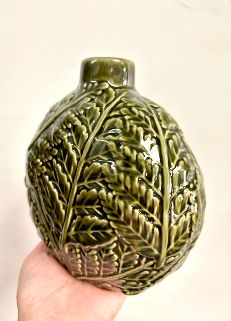 Leaf vase / Olive green