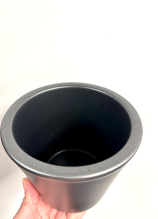 Anthracite plant pot