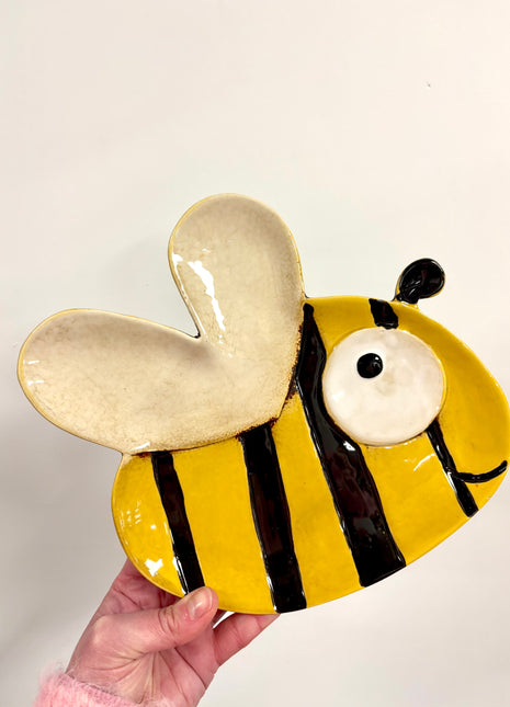 Bee plate