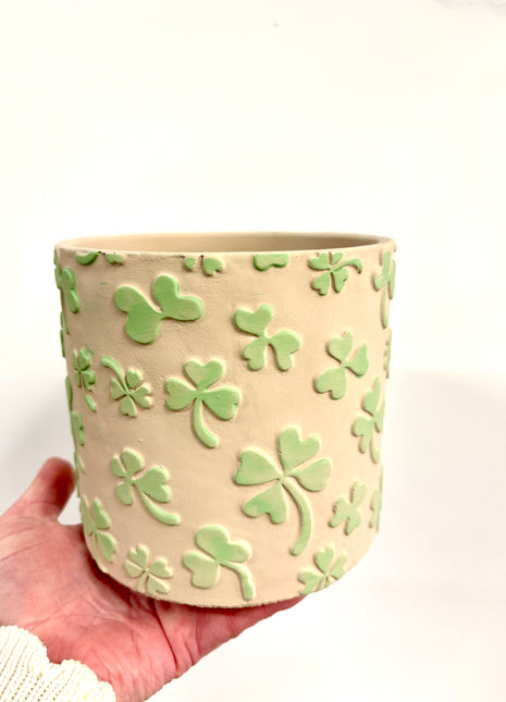 Four leaf clover pot