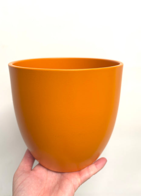 Orange pot