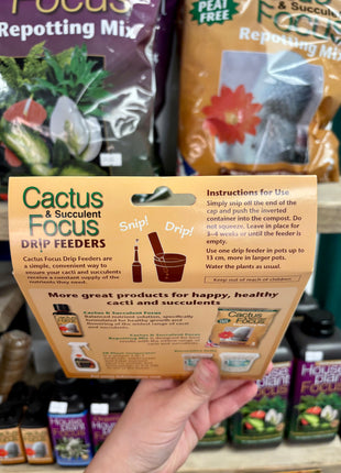 Cactus drip feeder