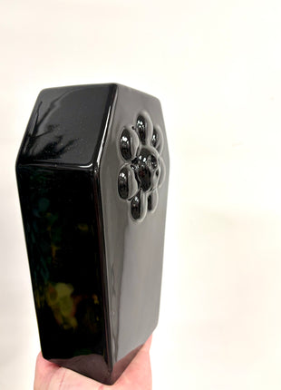 Coffin vase