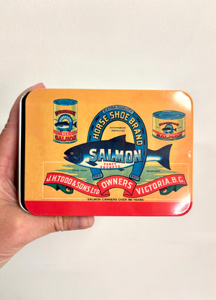 Salmon tin with lid
