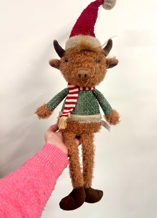 Highland cow with hat